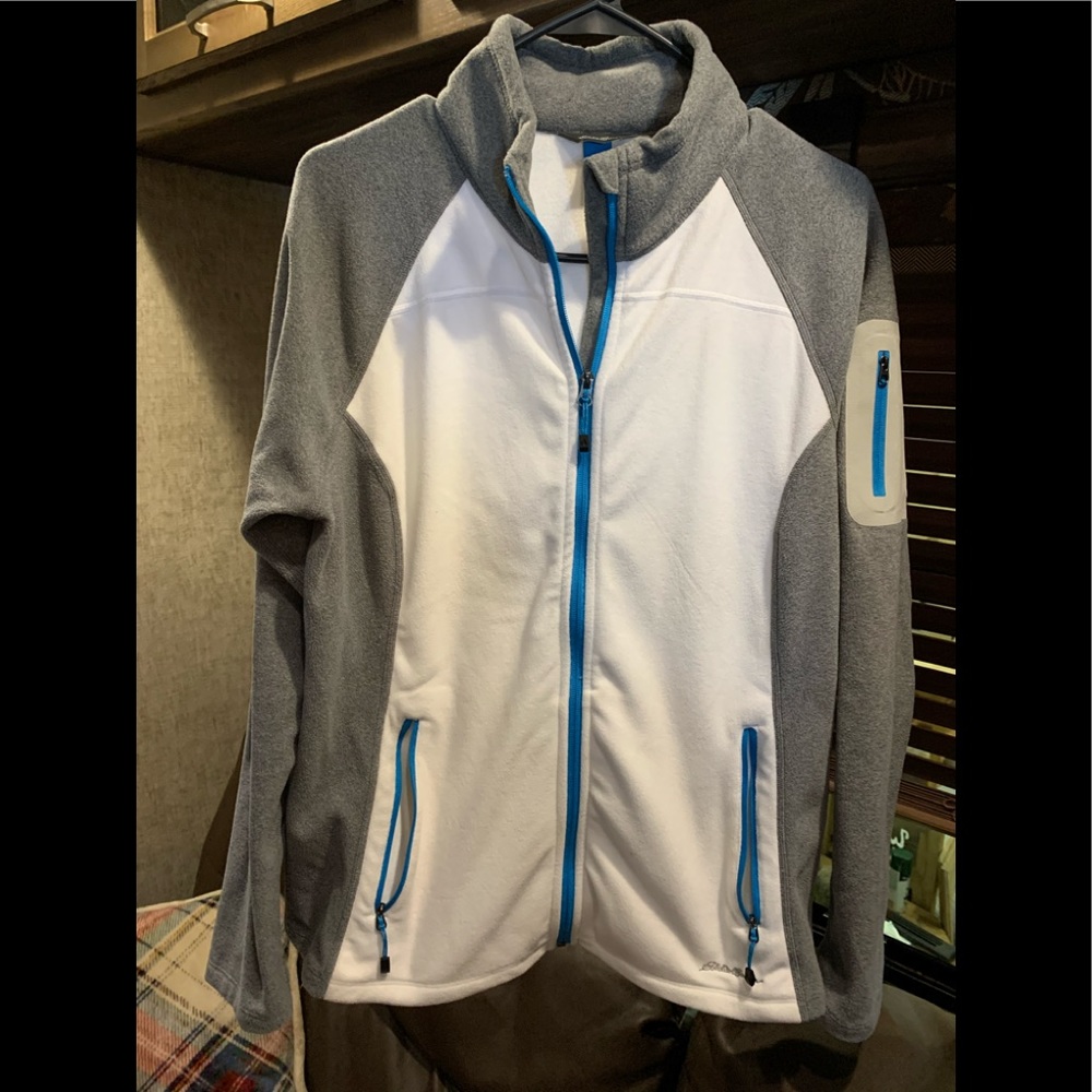 EUC!  Women’s Eddie Bauer Fleece Jacket